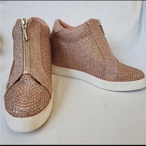 Juicy Couture Women Rose Gold Juniper Wedge Sneaker Shoe Sz 7.5 Homecoming